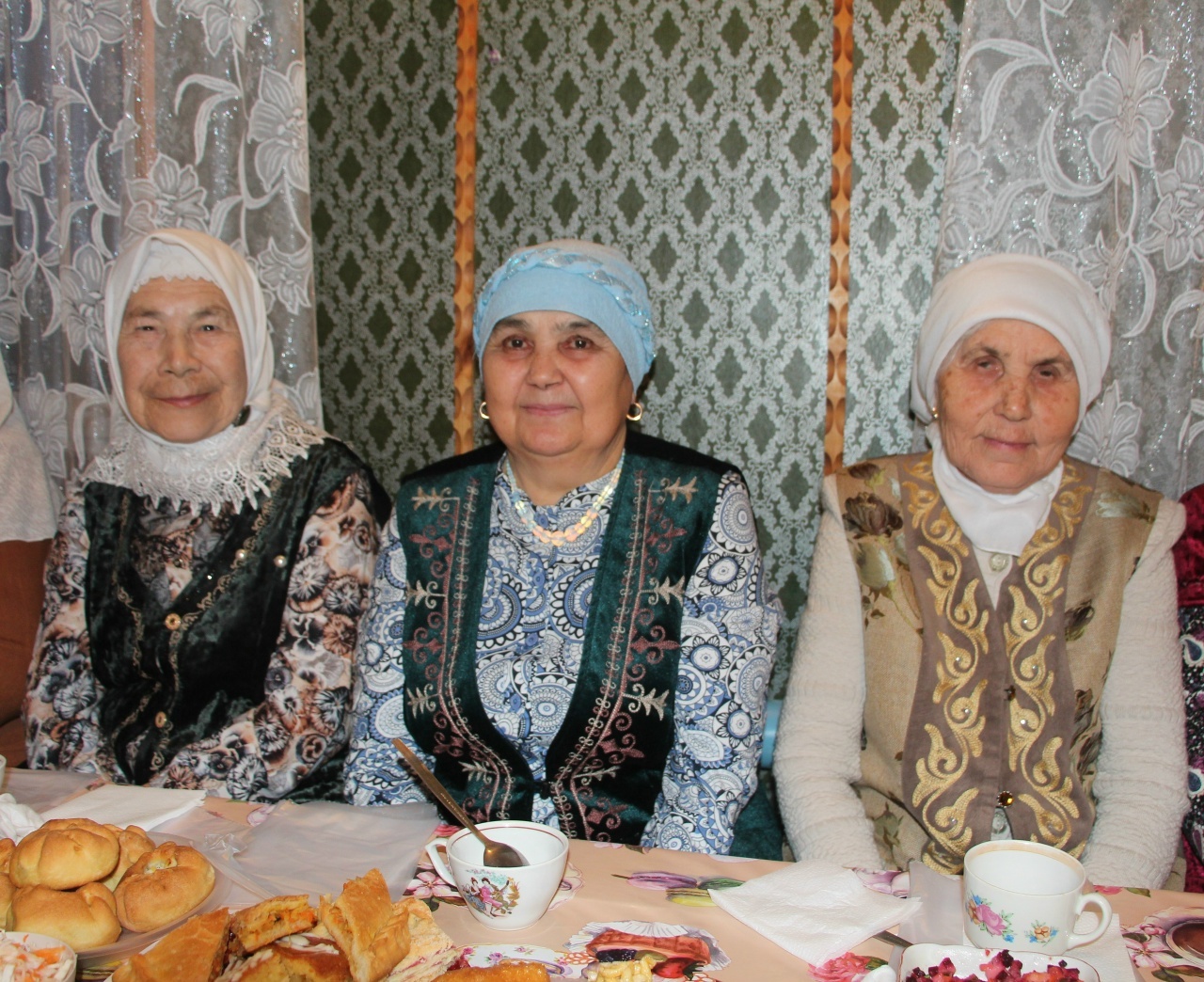 Һәр саҡ шулай берҙәм һәм татыу булайыҡ!