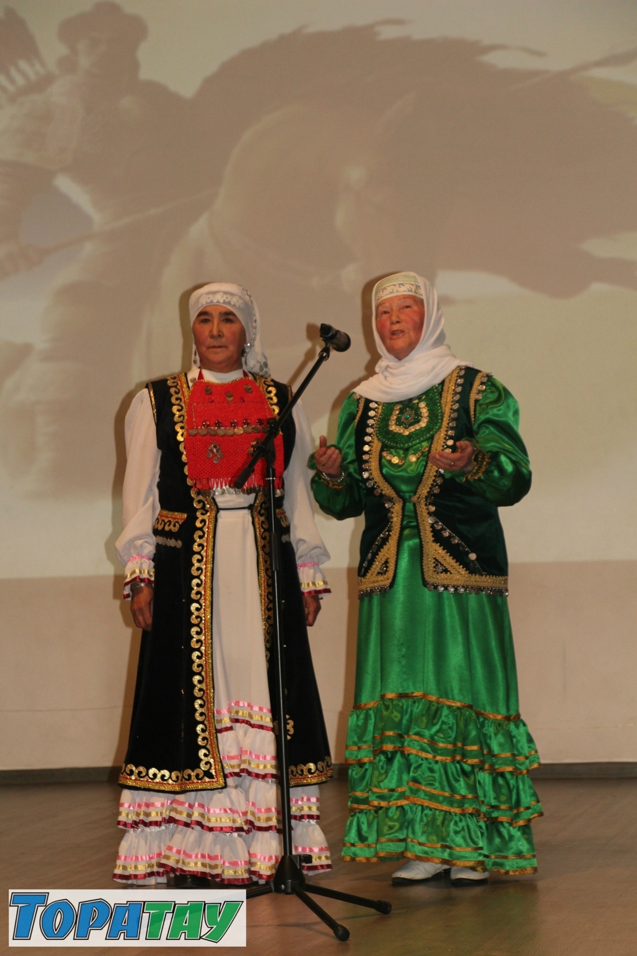 Бәйге тотто ағинәйҙәр