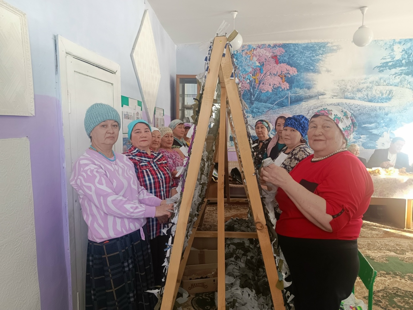 Еңеүҙе бергәләп яҡынайталар