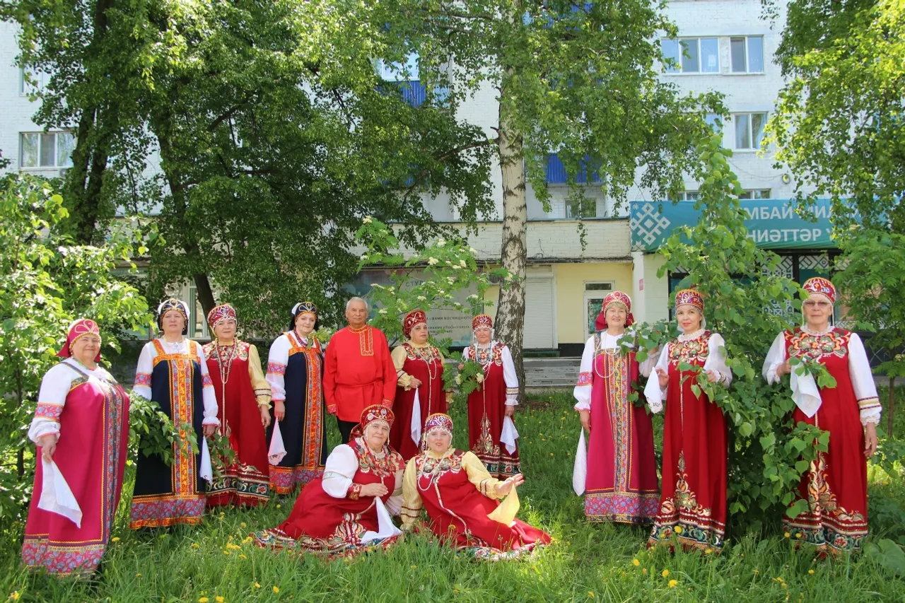 Ялан сәскәләреләй нур сәсеп
