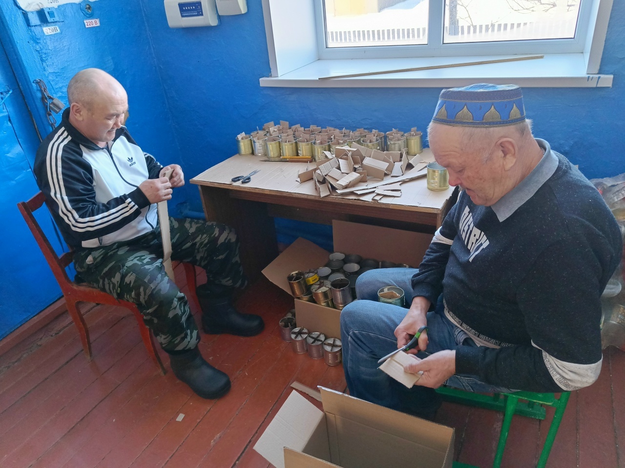 Еңеүҙе бергәләп яҡынайталар