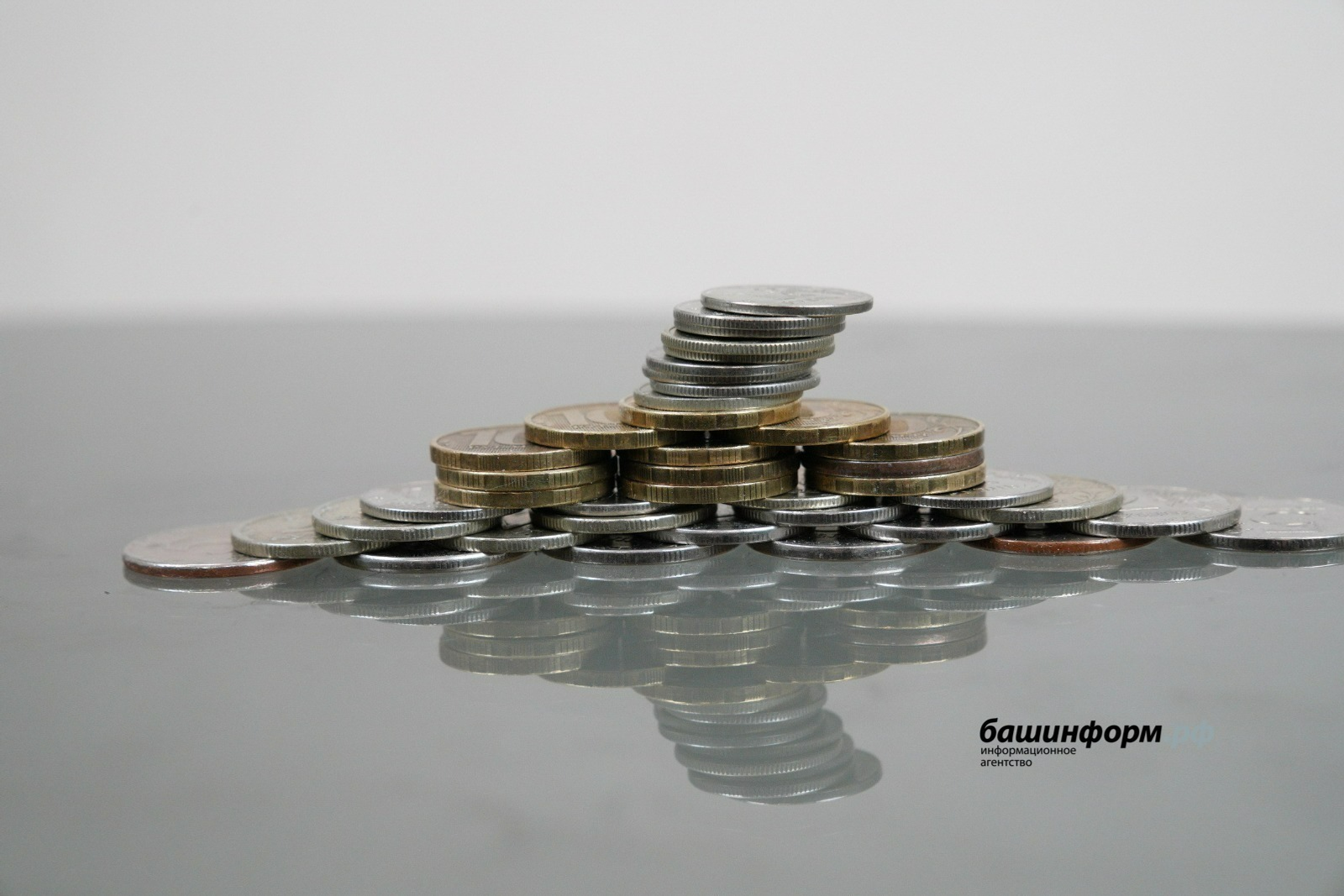 Три жителя Башкирии потеряли более 4 млн рублей на интернет-«инвестициях»