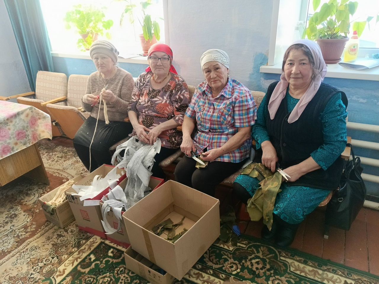 Еңеүҙе бергәләп яҡынайталар