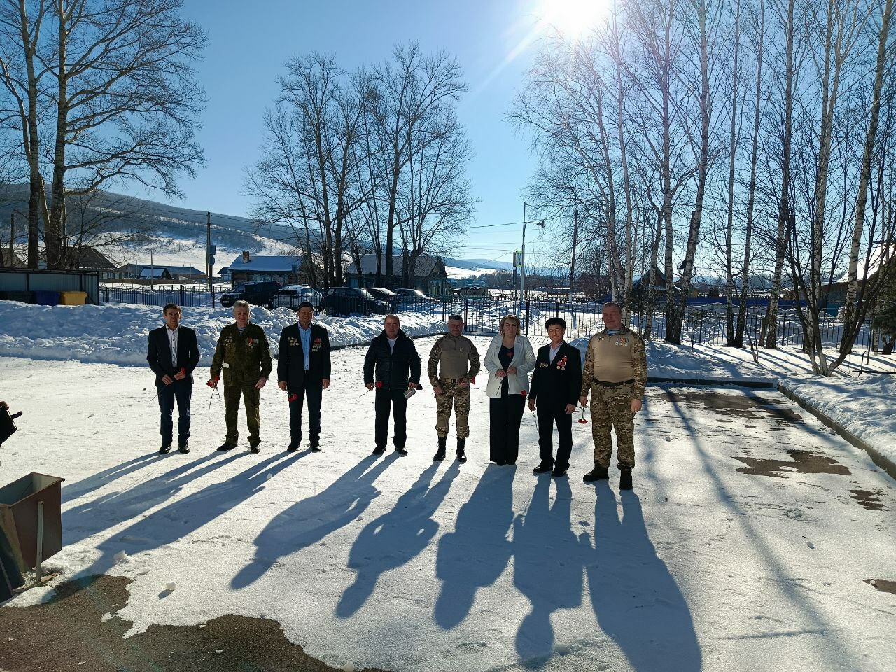 Ветерандар менән осраштылар