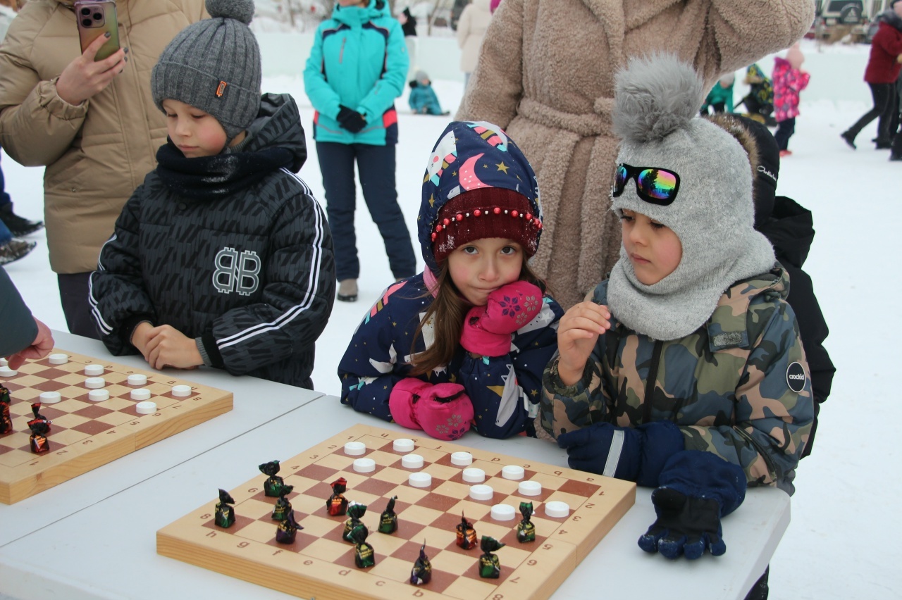 Байрамдан изгелек бөрктө