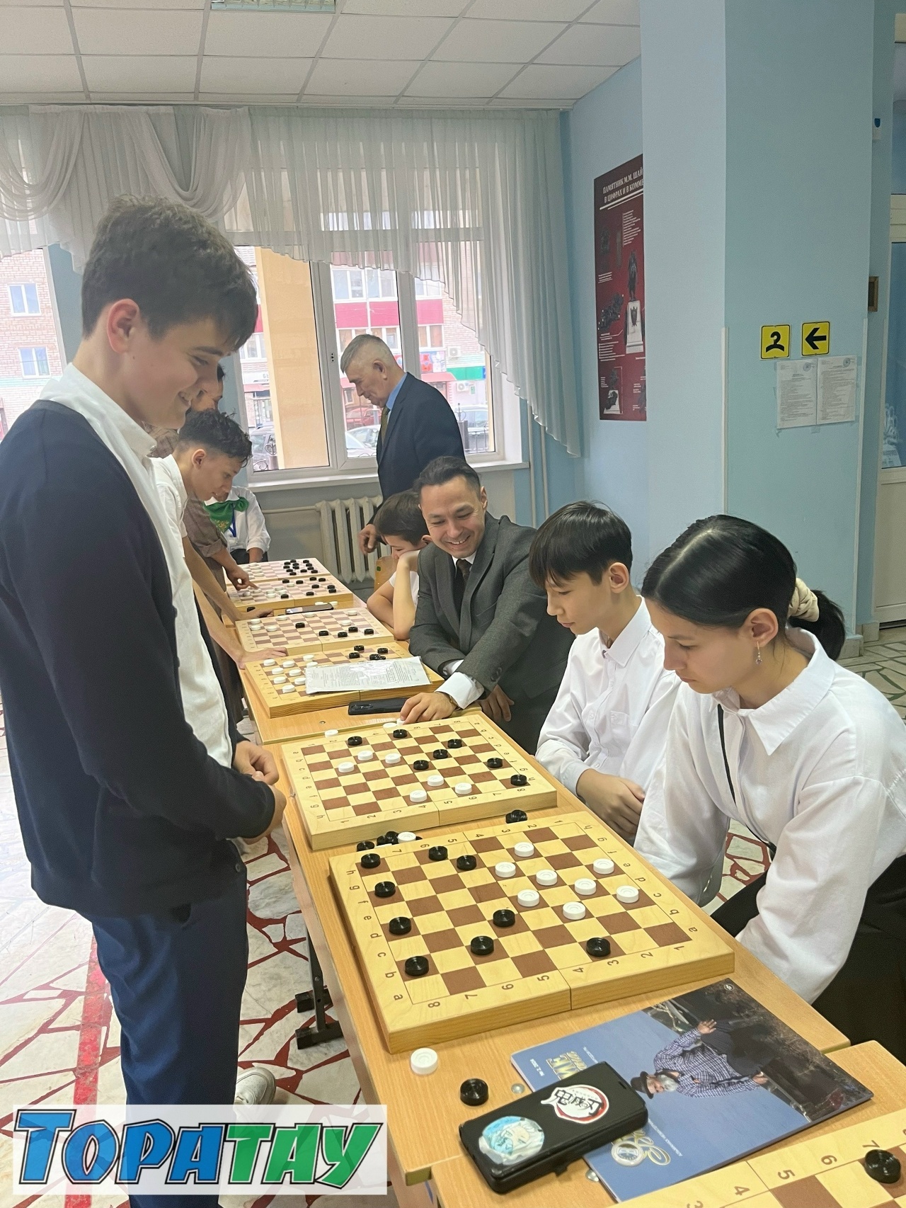 Күркәм юбилейың менән, гимназиям!