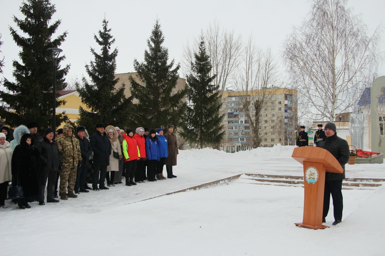 Еңеүҙе яҡынайтыусы һәр кем - Ватанды һаҡлаусы