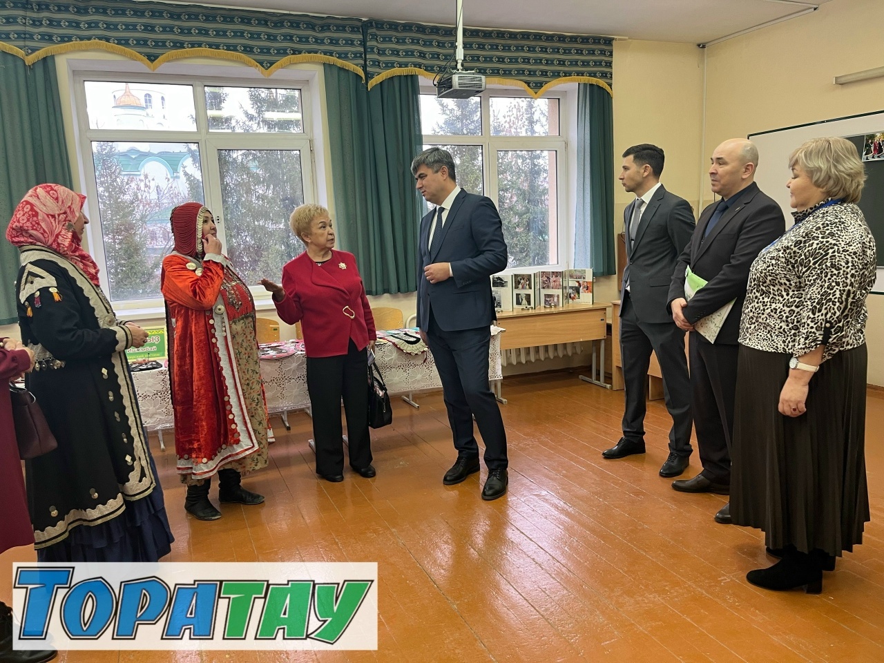 Күркәм юбилейың менән, гимназиям!