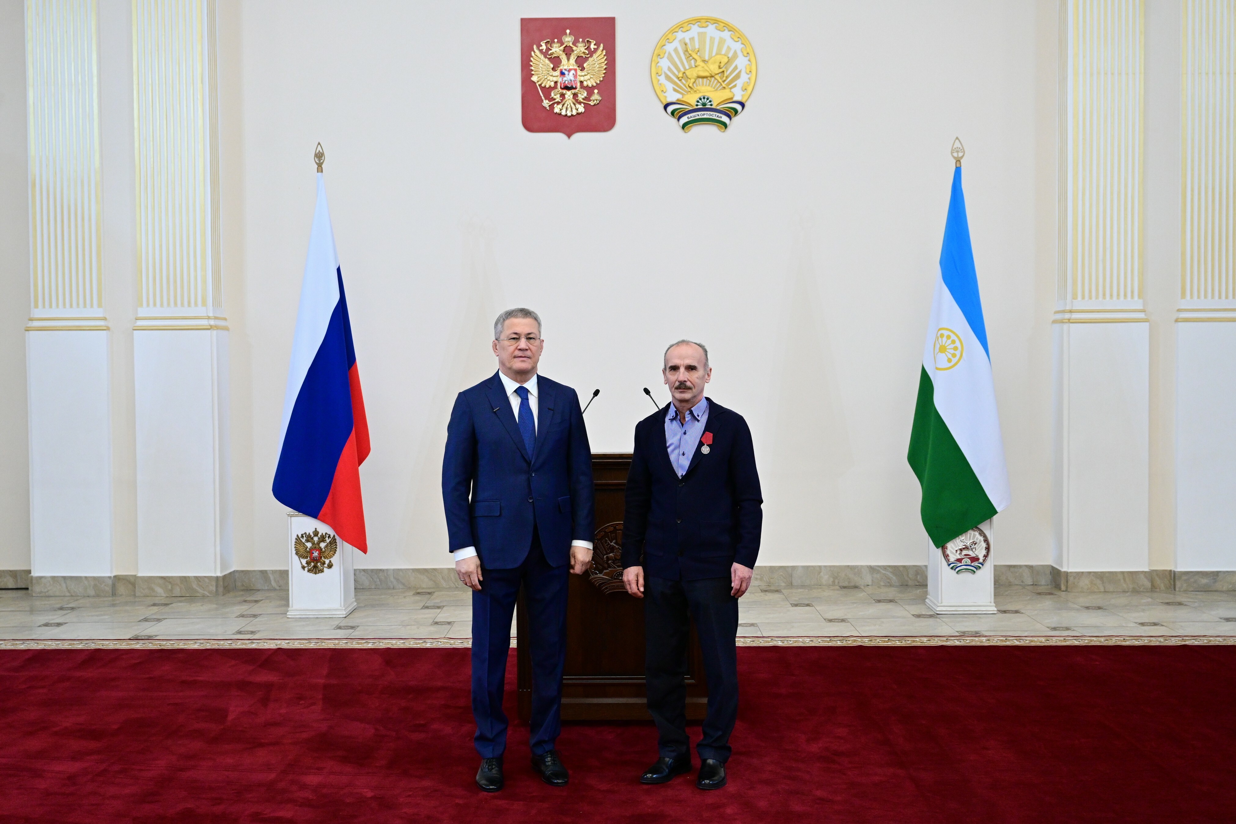 Һайлаған һөнәренә ҡырҡ йыл тоғро