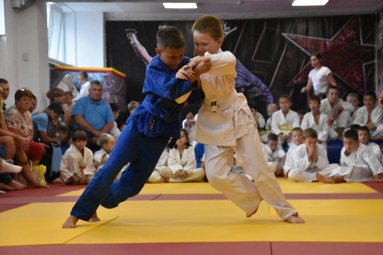 Еңеүселәр келәмдә тәрбиәләнә