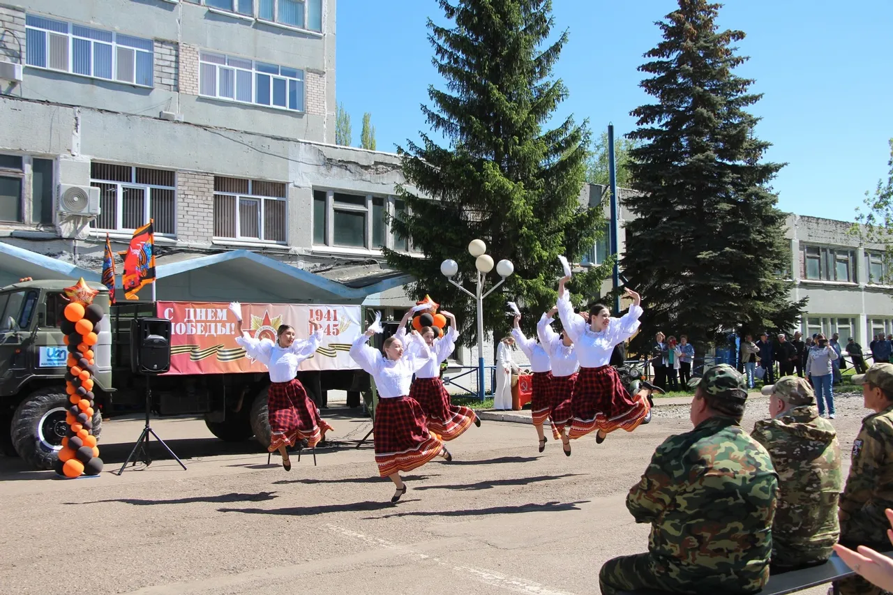 Концерт та ҡаранылар, һалдат бутҡаһын да ашанылар