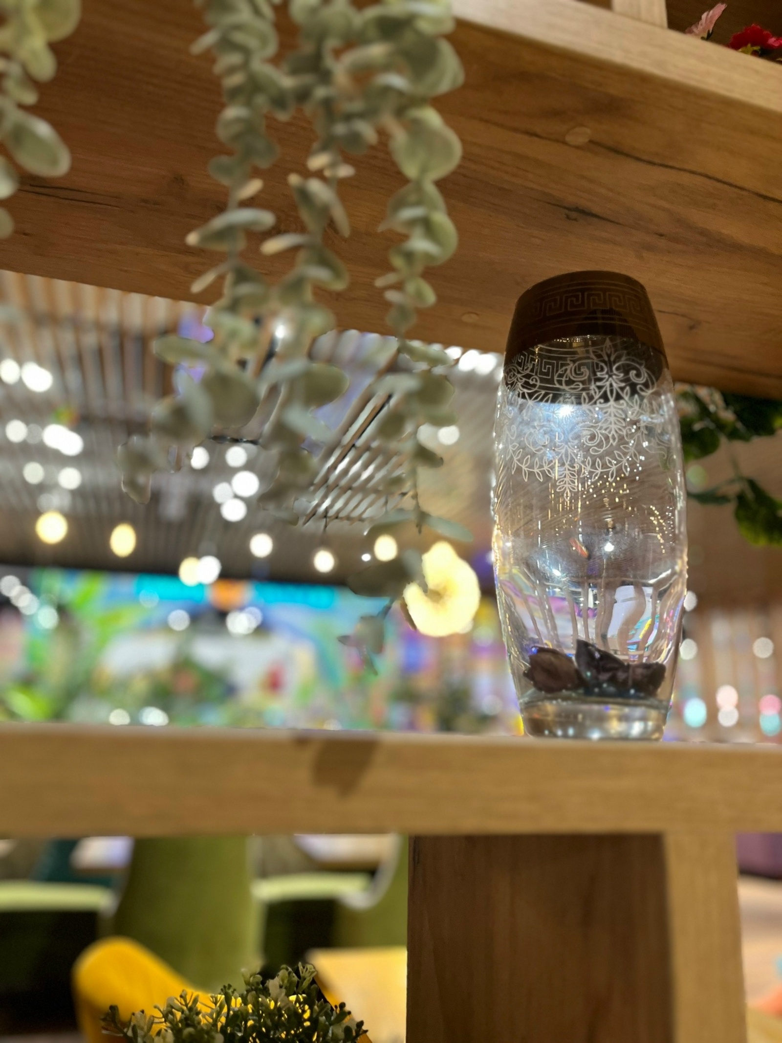 “Иремдән айырылырға оялам, сөнки ул...”