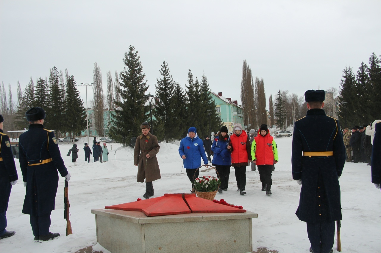 Еңеүҙе яҡынайтыусы һәр кем - Ватанды һаҡлаусы