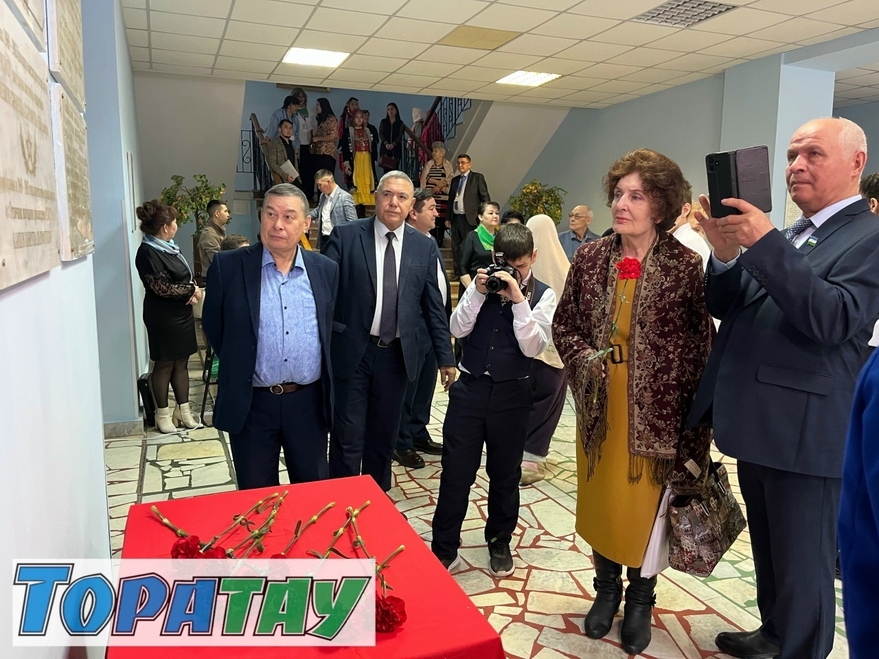 Күркәм юбилейың менән, гимназиям!